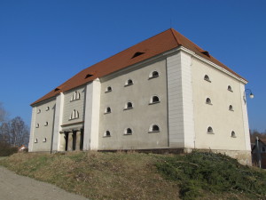 Blatná_-_kontribuční_sýpka_z_18._stol.