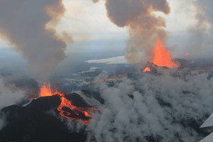 Bárðarbunga_Volcano,_September_4_2014_-_15143266611